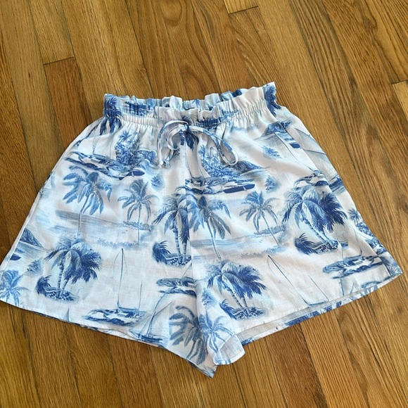 Show Me Your MuMu Shorts - Picture 2 of 7